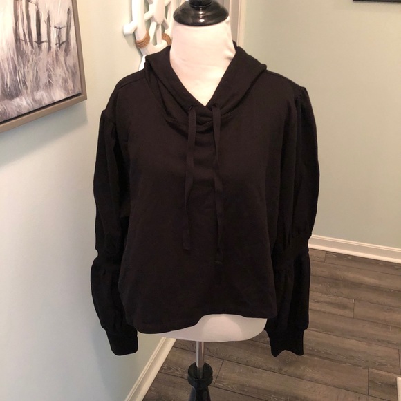 Eloquii Tops - NWT Eloquii crop top